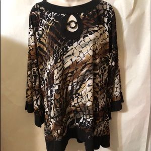 Dress barn Blouse Size 14-16 W